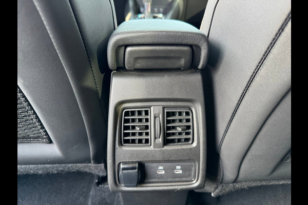 Renault Captur 1.6 E-Tech full hybrid 145 techno Apple & Android CarPlay / P-sensoren / Camera / LM velgen