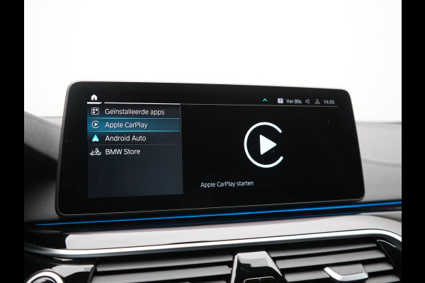 BMW 5 Serie Touring 530e xDrive Luxury Line PHEV 293pk Dealer O.H. | Panodak | Head Up | Camera | Lederen Comfortzetels Massage & Memory | Laser LED | Sfeerverlichting | Stuur Verwarmd | Keyless | Apple Carplay | Plug In Hybrid
