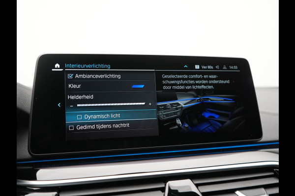 BMW 5 Serie Touring 530e xDrive Luxury Line PHEV 293pk Dealer O.H. | Panodak | Head Up | Camera | Lederen Comfortzetels Massage & Memory | Laser LED | Sfeerverlichting | Stuur Verwarmd | Keyless | Apple Carplay | Plug In Hybrid