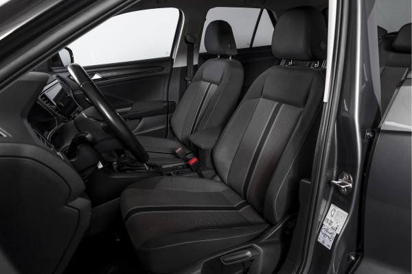 Volkswagen T-Roc 1.5 TSI 150 PK Style Business - Automaat | Adapt. Cruise | Stoelverw. | PDC | Camera | NAV + App. Connect | LED | ECC | Trekhaak | LM 17" |