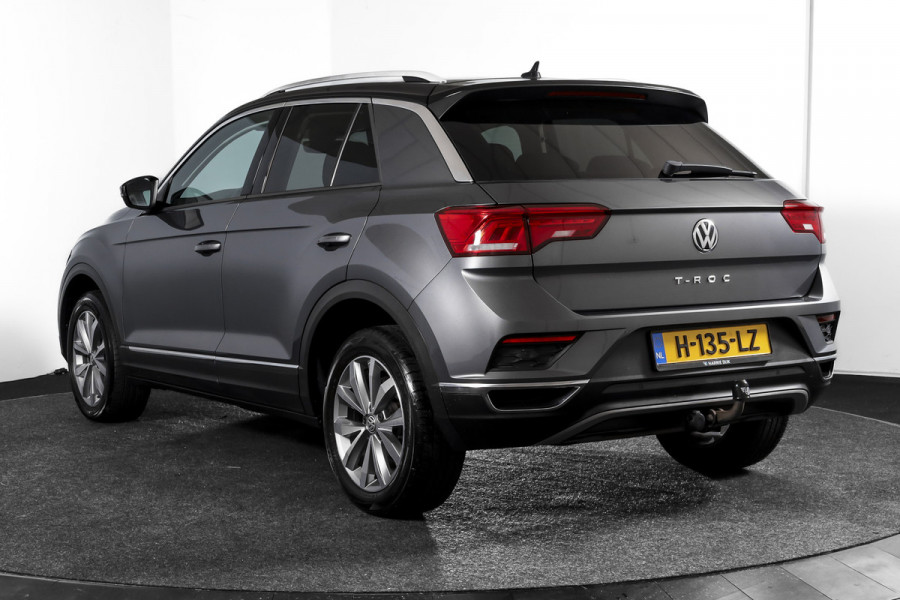 Volkswagen T-Roc 1.5 TSI 150 PK Style Business - Automaat | Adapt. Cruise | Stoelverw. | PDC | Camera | NAV + App. Connect | LED | ECC | Trekhaak | LM 17" |