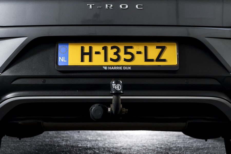 Volkswagen T-Roc 1.5 TSI 150 PK Style Business - Automaat | Adapt. Cruise | Stoelverw. | PDC | Camera | NAV + App. Connect | LED | ECC | Trekhaak | LM 17" |