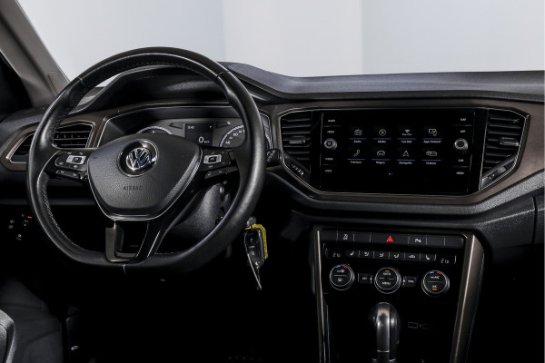 Volkswagen T-Roc 1.5 TSI 150 PK Style Business - Automaat | Adapt. Cruise | Stoelverw. | PDC | Camera | NAV + App. Connect | LED | ECC | Trekhaak | LM 17" |