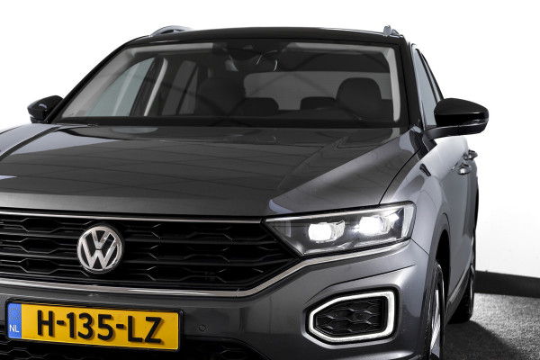Volkswagen T-Roc 1.5 TSI 150 PK Style Business - Automaat | Adapt. Cruise | Stoelverw. | PDC | Camera | NAV + App. Connect | LED | ECC | Trekhaak | LM 17" |