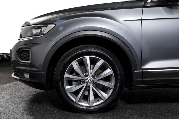 Volkswagen T-Roc 1.5 TSI 150 PK Style Business - Automaat | Adapt. Cruise | Stoelverw. | PDC | Camera | NAV + App. Connect | LED | ECC | Trekhaak | LM 17" |