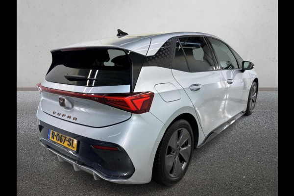 CUPRA Born Business 62 kWh Navigatie Apple Carplay/Android Auto Camera Parkeersensoren Adaptive Cruise Control Stuurverwarming Lichtmetalen velgen Climate Control