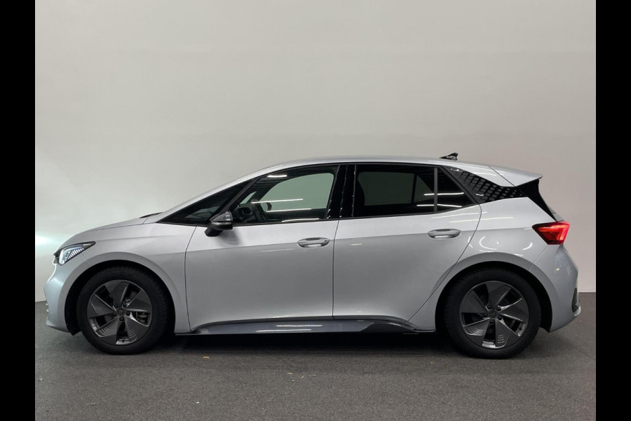 CUPRA Born Business 62 kWh Navigatie Apple Carplay/Android Auto Camera Parkeersensoren Adaptive Cruise Control Stuurverwarming Lichtmetalen velgen Climate Control