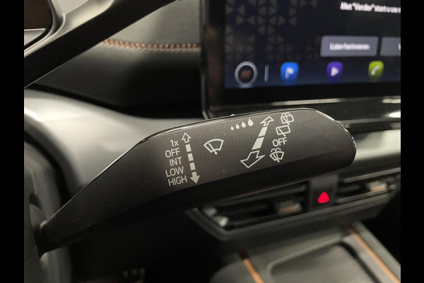 CUPRA Born Business 62 kWh Navigatie Apple Carplay/Android Auto Camera Parkeersensoren Adaptive Cruise Control Stuurverwarming Lichtmetalen velgen Climate Control