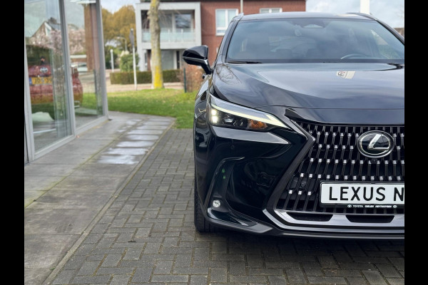 Lexus NX 450h+ AWD Executive Line | Trekhaak, Geheugenfunctie, Leer, Groot scherm, 360 camera, Stoelventilatie, 18 inch