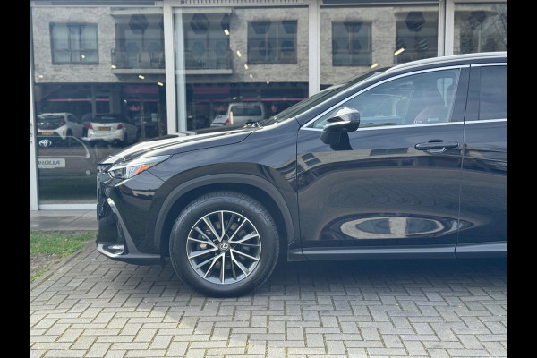 Lexus NX 450h+ AWD Executive Line | Trekhaak, Geheugenfunctie, Leer, Groot scherm, 360 camera, Stoelventilatie, 18 inch