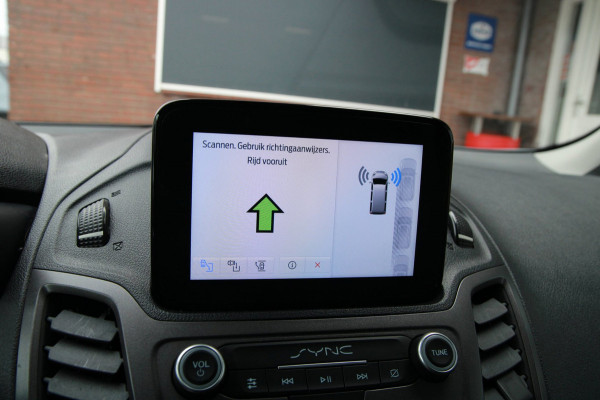 Ford Transit Connect 1.5 EcoBlue L2 / 120PK Automaat / Camera / Laadruimte inrichting / Klep