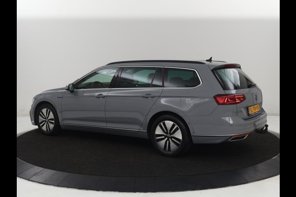 Volkswagen Passat 1.4 TSI PHEV GTE | Stoelverwarming | Trekhaak | Massage | Camera | Carplay | Keyless | Matrix LED | Navigatie | Adaptive cruise | Park Assist | Climate control | Plug In