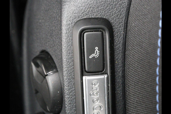 Volkswagen Passat 1.4 TSI PHEV GTE | Stoelverwarming | Trekhaak | Massage | Camera | Carplay | Keyless | Matrix LED | Navigatie | Adaptive cruise | Park Assist | Climate control | Plug In