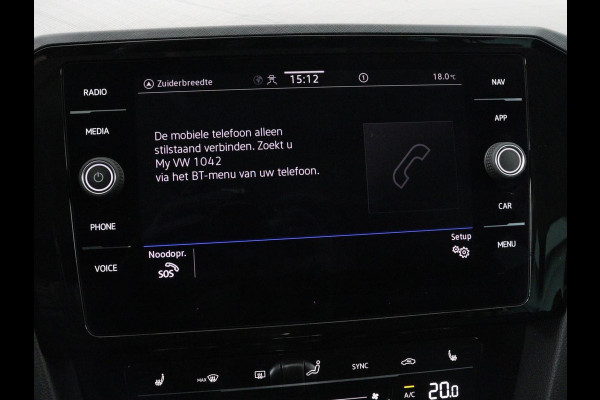 Volkswagen Passat 1.4 TSI PHEV GTE | Stoelverwarming | Trekhaak | Massage | Camera | Carplay | Keyless | Matrix LED | Navigatie | Adaptive cruise | Park Assist | Climate control | Plug In