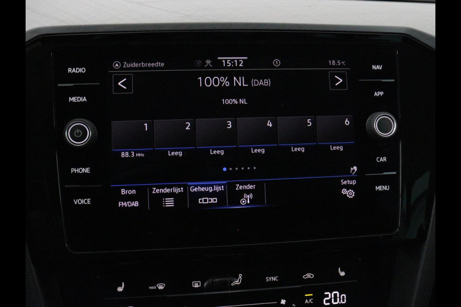 Volkswagen Passat 1.4 TSI PHEV GTE | Stoelverwarming | Trekhaak | Massage | Camera | Carplay | Keyless | Matrix LED | Navigatie | Adaptive cruise | Park Assist | Climate control | Plug In