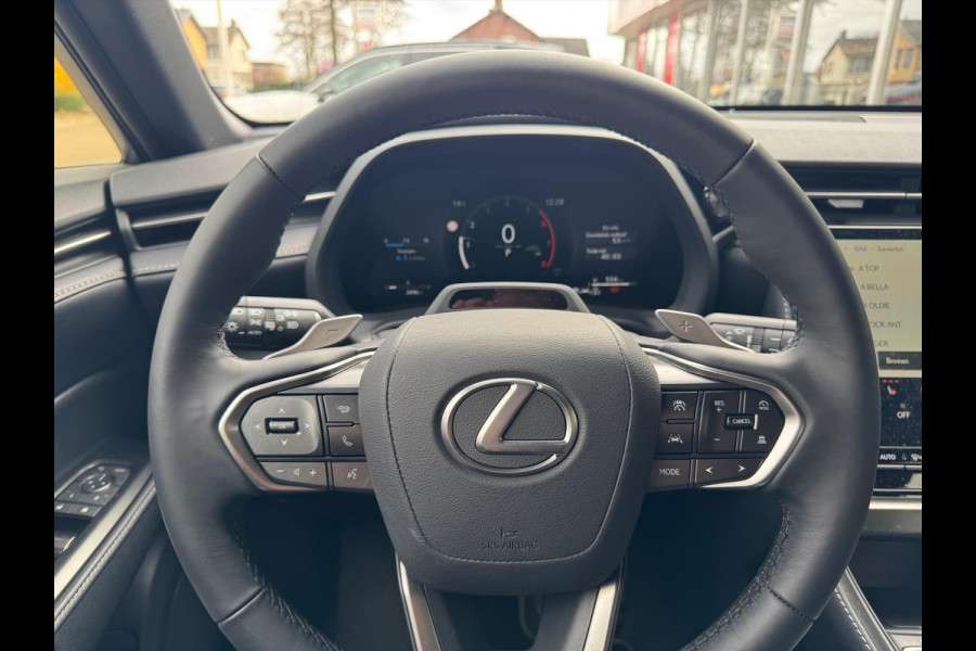 Lexus LBX 1.5 Hybrid Relax Tech Pack | Geheugenfunctie, Leer, Dodehoekherkenning, 18 inch, Elektrische achterklep, Stoel + Stuurverwarming