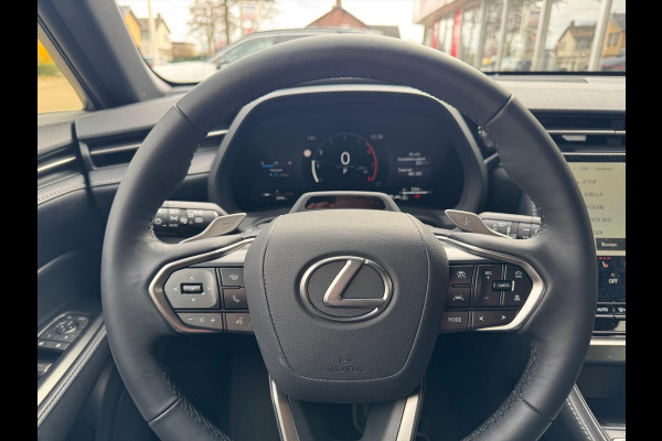 Lexus LBX 1.5 Hybrid Relax Tech Pack | Geheugenfunctie, Leer, Dodehoekherkenning, 18 inch, Elektrische achterklep, Stoel + Stuurverwarming