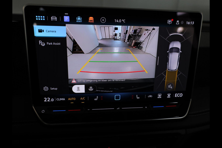 Volkswagen Tiguan 1.5 eHybrid Life Edition 204 pk Automaat (DSG) | Verlengde garantie | Navigatie | Parkeersensoren (Park assist) | Achteruitrijcamera | Stoelverwarming |