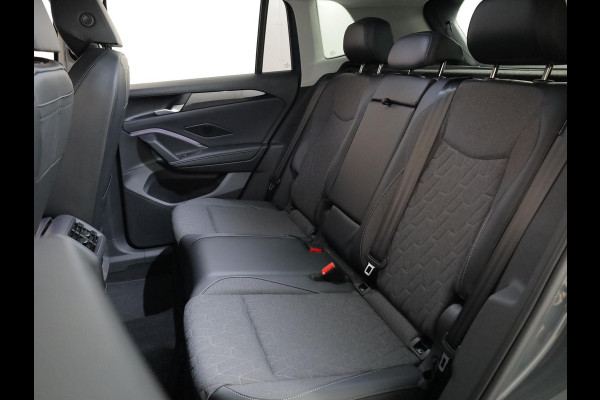 Volkswagen Tiguan 1.5 eHybrid Life Edition 204 pk Automaat (DSG) | Verlengde garantie | Navigatie | Parkeersensoren (Park assist) | Achteruitrijcamera | Stoelverwarming |