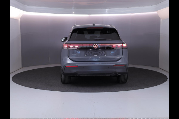 Volkswagen Tiguan 1.5 eHybrid Life Edition 204 pk Automaat (DSG) | Verlengde garantie | Navigatie | Parkeersensoren (Park assist) | Achteruitrijcamera | Stoelverwarming |