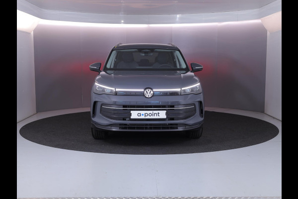 Volkswagen Tiguan 1.5 eHybrid Life Edition 204 pk Automaat (DSG) | Verlengde garantie | Navigatie | Parkeersensoren (Park assist) | Achteruitrijcamera | Stoelverwarming |