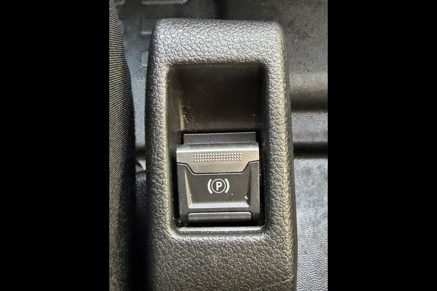 Opel Vivaro-e DC 75 kWh (Stoelverwarming - 2x Schuifdeuren - Keyless Entry - Laadruimte betimmering - Automatische Airco - Navigatie - Parkeer