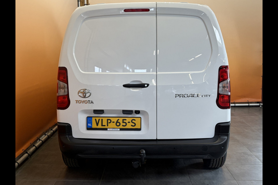 Toyota PROACE CITY 1.5 D-4D Navigator 3 zitter | navigatie | camera | trekhaak