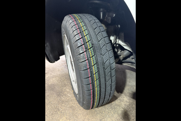 Toyota PROACE CITY 1.5 D-4D Navigator 3 zitter | navigatie | camera | trekhaak