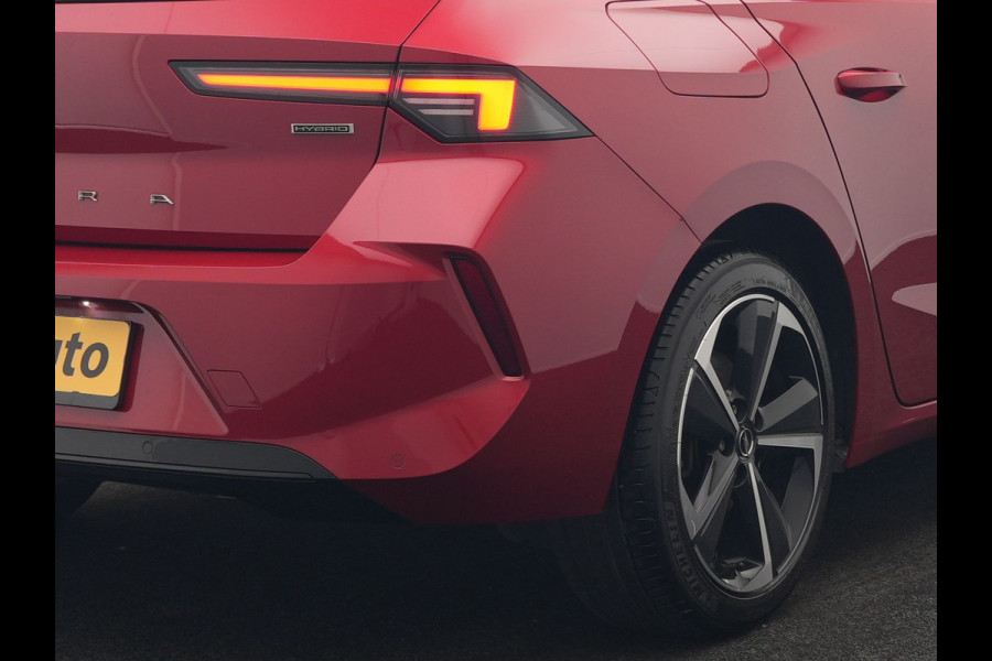 Opel Astra 1.6 Business Elegance PHEV 180pk | Adaptive Cruise | 360 Camera | Sportstoelen & Stuur Verwarmd | Apple Carplay | Keyless | LED Koplampen | Navigatie | DAB | Plug In Hybrid