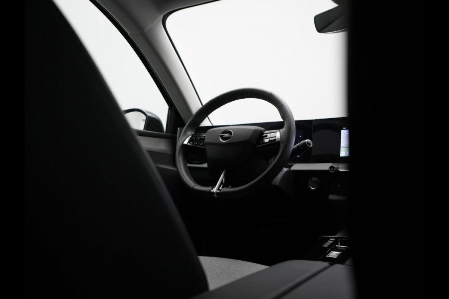Opel Astra 1.6 Business Elegance PHEV 180pk | Adaptive Cruise | 360 Camera | Sportstoelen & Stuur Verwarmd | Apple Carplay | Keyless | LED Koplampen | Navigatie | DAB | Plug In Hybrid