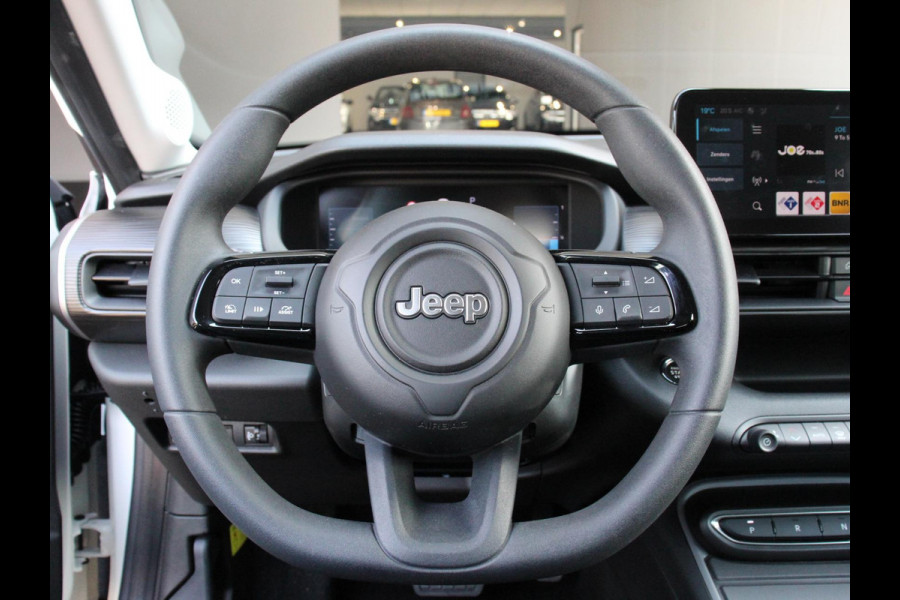 Jeep Avenger Longitude 54 kWh Automaat | Navigatie | Apple Carplay/ Android Auto | Parkeersensor achter | Cruise Control | Stoelverwarming | Full LED | Virtual Cockpit | Climate Control