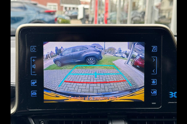 Toyota C-HR 1.8 Hybrid 122pk CVT Dynamic | Navigatie, Adaptive Cruise, Stoelverwarming, Lm-velgen
