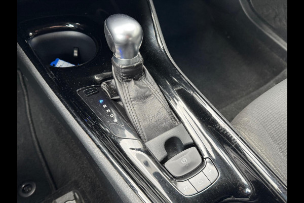 Toyota C-HR 1.8 Hybrid 122pk CVT Dynamic | Navigatie, Adaptive Cruise, Stoelverwarming, Lm-velgen