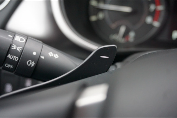 Suzuki Vitara 1.4 Bj Hybrid Select VOL AUTOMAAT | ALL SEASON | CAMERA | BOMVOL