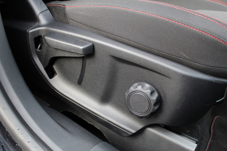 Ford Kuga 1.5 EcoBoost 150PK ST-Line | Trekhaak 1.500KG | Head-up | Adaptieve Cruise | Winterpack