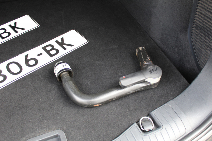 Ford Kuga 1.5 EcoBoost 150PK ST-Line | Trekhaak 1.500KG | Head-up | Adaptieve Cruise | Winterpack