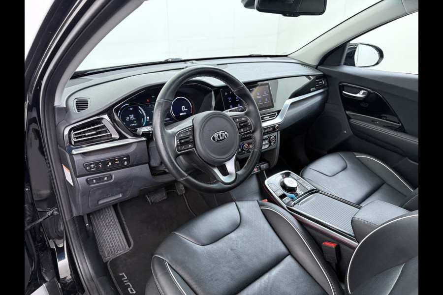 Kia e-Niro ExecutiveLine 64kWh 3-Fase SOH 100% Schuif-Kanteldak Leder Warmtepomp Elek.Stoel+Memory JBL®-Audio Pdc Navi Ecc Camera Apple Car Stoelverwarming+Koeling Stuurverwarming Lmv Privacy Glas DAB Vess Lane Assist Blind Spot 1E Eigenaar Dealeronderhouden Origineel Nederlandse Auto