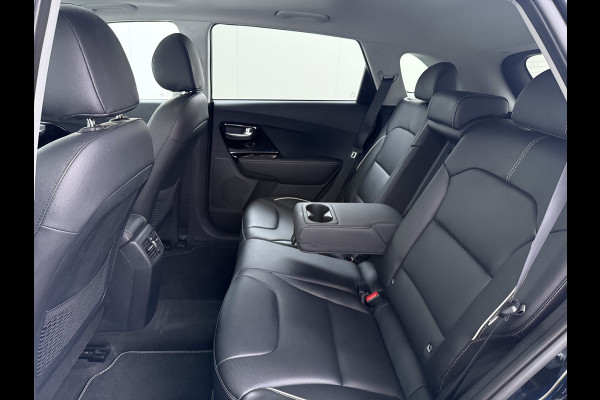 Kia e-Niro ExecutiveLine 64kWh 3-Fase SOH 100% Schuif-Kanteldak Leder Warmtepomp Elek.Stoel+Memory JBL®-Audio Pdc Navi Ecc Camera Apple Car Stoelverwarming+Koeling Stuurverwarming Lmv Privacy Glas DAB Vess Lane Assist Blind Spot 1E Eigenaar Dealeronderhouden Origineel Nederlandse Auto