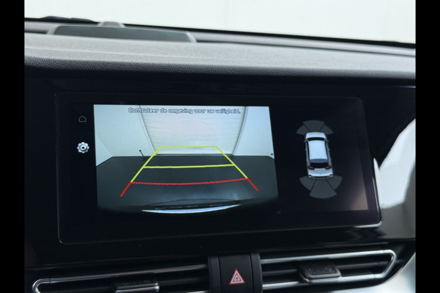 Kia e-Niro ExecutiveLine 64kWh 3-Fase SOH 100% Schuif-Kanteldak Leder Warmtepomp Elek.Stoel+Memory JBL®-Audio Pdc Navi Ecc Camera Apple Car Stoelverwarming+Koeling Stuurverwarming Lmv Privacy Glas DAB Vess Lane Assist Blind Spot 1E Eigenaar Dealeronderhouden Origineel Nederlandse Auto