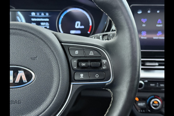 Kia e-Niro ExecutiveLine 64kWh 3-Fase SOH 100% Schuif-Kanteldak Leder Warmtepomp Elek.Stoel+Memory JBL®-Audio Pdc Navi Ecc Camera Apple Car Stoelverwarming+Koeling Stuurverwarming Lmv Privacy Glas DAB Vess Lane Assist Blind Spot 1E Eigenaar Dealeronderhouden Origineel Nederlandse Auto