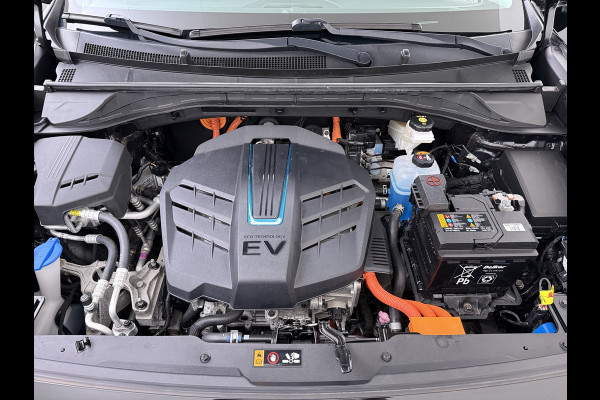 Kia e-Niro ExecutiveLine 64kWh 3-Fase SOH 100% Schuif-Kanteldak Leder Warmtepomp Elek.Stoel+Memory JBL®-Audio Pdc Navi Ecc Camera Apple Car Stoelverwarming+Koeling Stuurverwarming Lmv Privacy Glas DAB Vess Lane Assist Blind Spot 1E Eigenaar Dealeronderhouden Origineel Nederlandse Auto