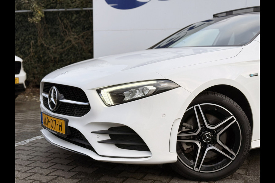 Mercedes-Benz A-Klasse 250 e Business Solution AMG Edition | Pano | Ambient Light | Camera | LED | 18 inch