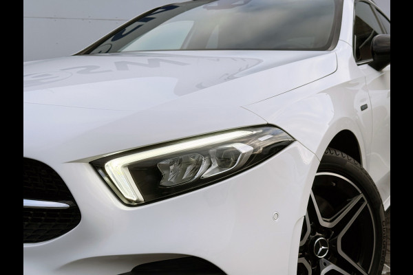 Mercedes-Benz A-Klasse 250 e Business Solution AMG Edition | Pano | Ambient Light | Camera | LED | 18 inch
