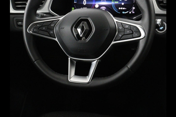 Renault Captur 1.6 E-Tech Plug-in Hybrid 160 Intens | Carplay | Half leder | Navigatie | Full LED | Parkeerhulp | Keyless | Climate control | Bluetooth | Cruise control | PHEV | Plug In