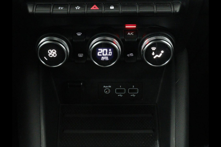 Renault Captur 1.6 E-Tech Plug-in Hybrid 160 Intens | Carplay | Half leder | Navigatie | Full LED | Parkeerhulp | Keyless | Climate control | Bluetooth | Cruise control | PHEV | Plug In