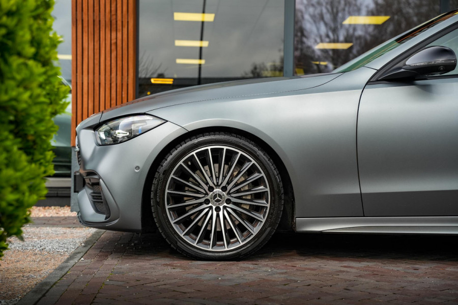 Mercedes-Benz C-Klasse 200 4MATIC AMG Line Burmester Panodak Ambient 360 Camera Dode Hoek Keyless