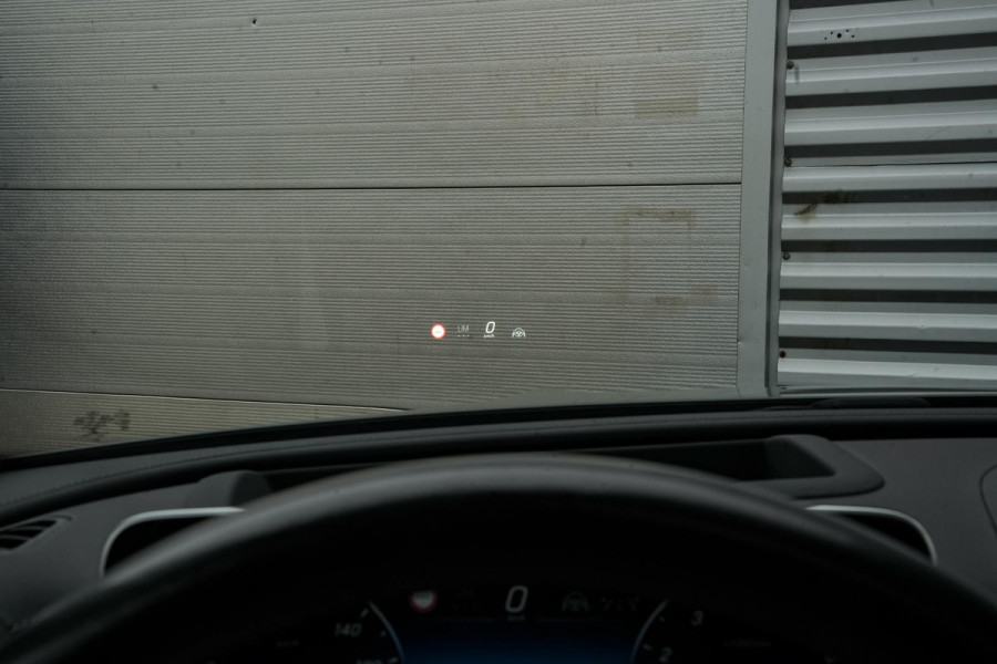 Mercedes-Benz C-Klasse 200 4MATIC AMG Line Burmester Panodak Ambient 360 Camera Dode Hoek Keyless