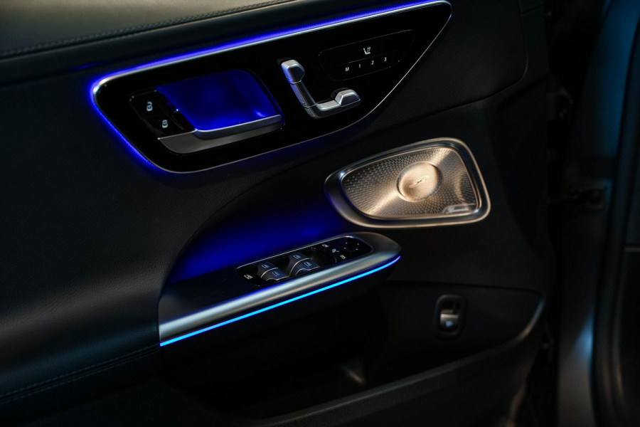 Mercedes-Benz C-Klasse 200 4MATIC AMG Line Burmester Panodak Ambient 360 Camera Dode Hoek Keyless