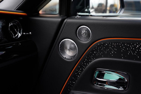 Rolls-Royce Spectre AWD Two Tone / Bespoke Audio / Pinstripe Mandarin / NL-Car