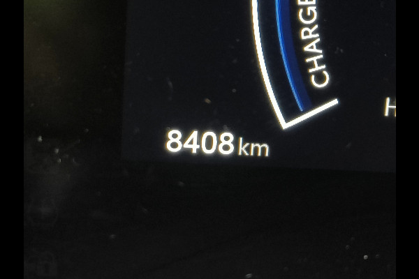 Toyota Yaris Cross 1.5 Hybrid 115 First Edition Rijklaar + Fabrieksgarantie Henk Jongen Auto's in Helmond,  al 50 jaar service zoals 't hoort!